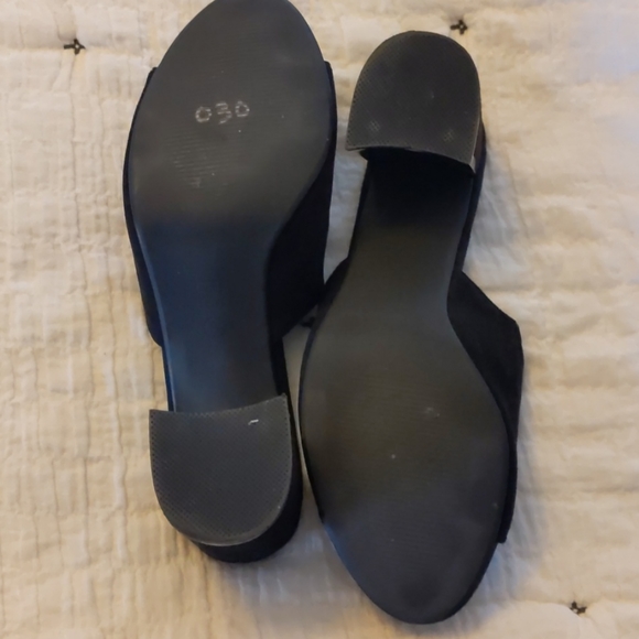 Halston vegan suede mules. - Picture 5 of 7